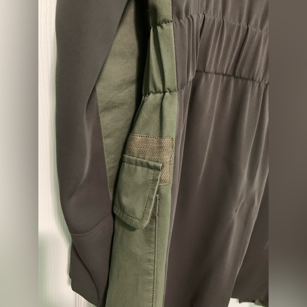 Elie Tahari Spring/ Fall Coat With Elastic Waist … - image 5